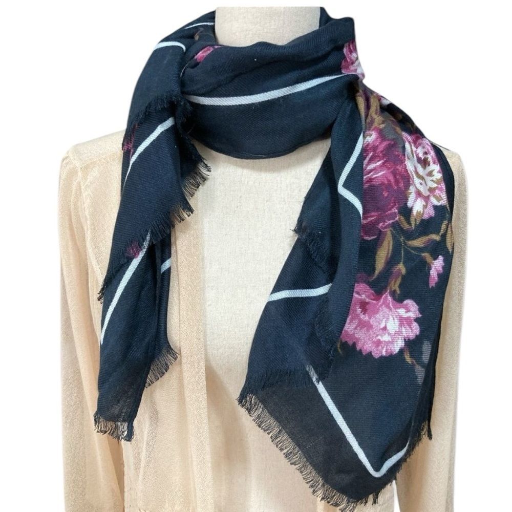Liz Claiborne blue and purple Floral scarf rayon